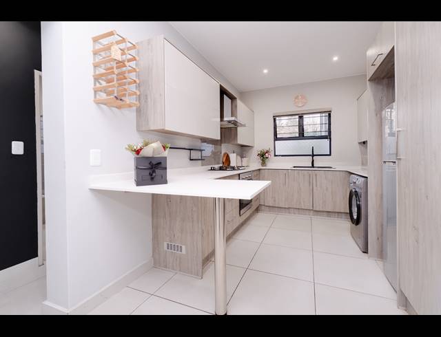 2 BEDROOM APARTMENT FOR SALE IN BROADACRES